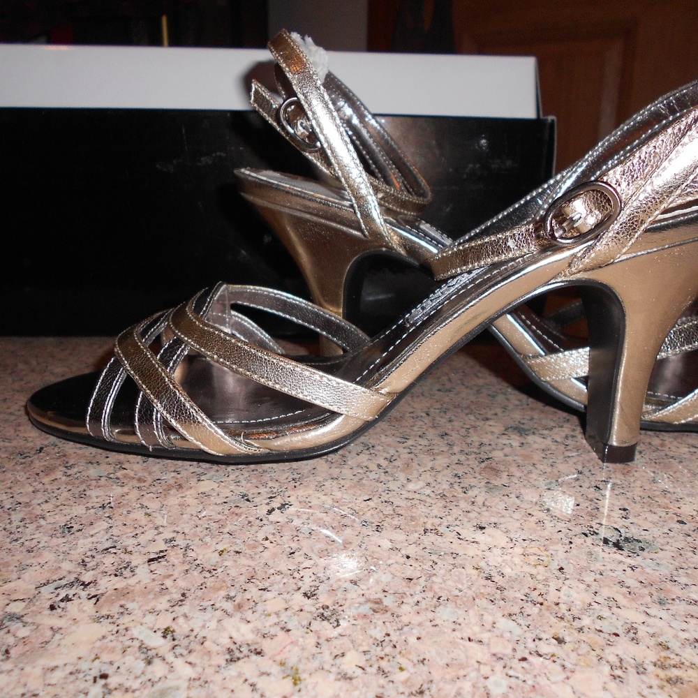 Alfani sandals in champagne and silver